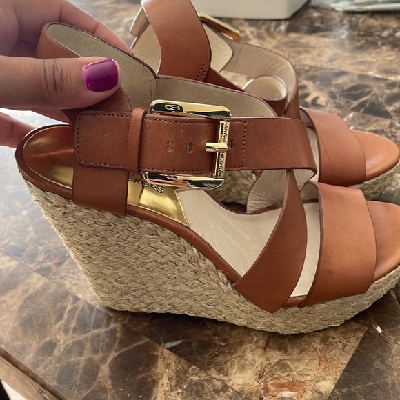 MICHAEL KORS - Picture 3 of 7